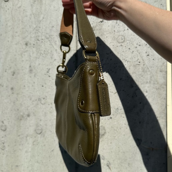 RARE Vintage 2002 Coach Legacy 9604 Milbrook Demi Leather Hobo Bag - Picture 4 of 14